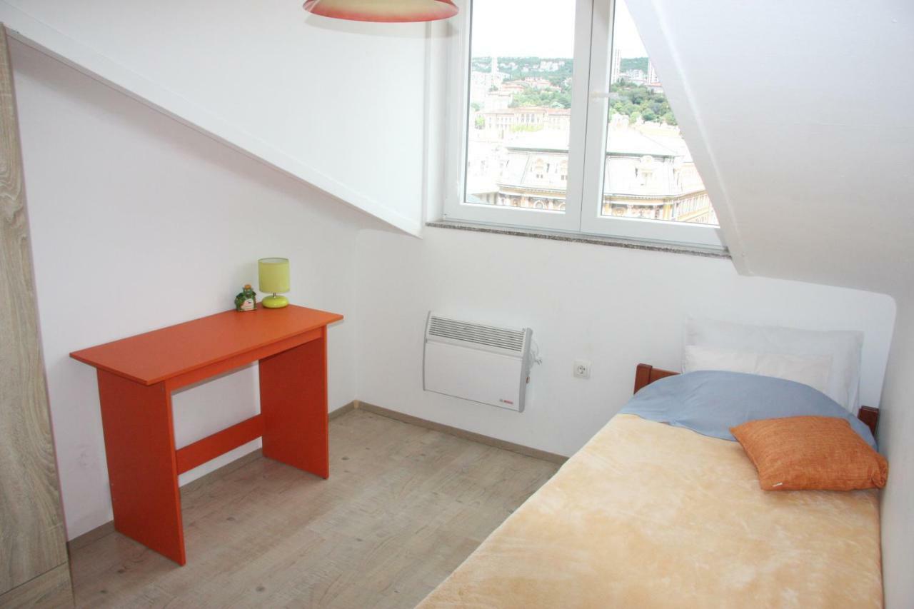 Apartment In City Center Rijeka Exteriör bild